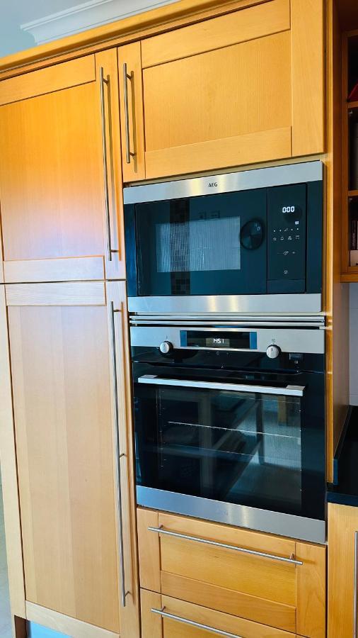 Amazing 2 Bedroom Apartment Near Beach With Pool Lagos Eksteriør billede